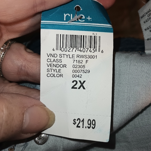 Rue+ Distressed Plus Size Denim Skirt Size 2X - Picture 8 of 11